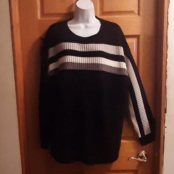 Heavy Weight Sweater - Picture 1 of 6